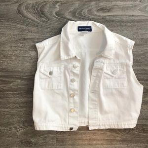 American Apparel Cropped sleeveless jean jacket